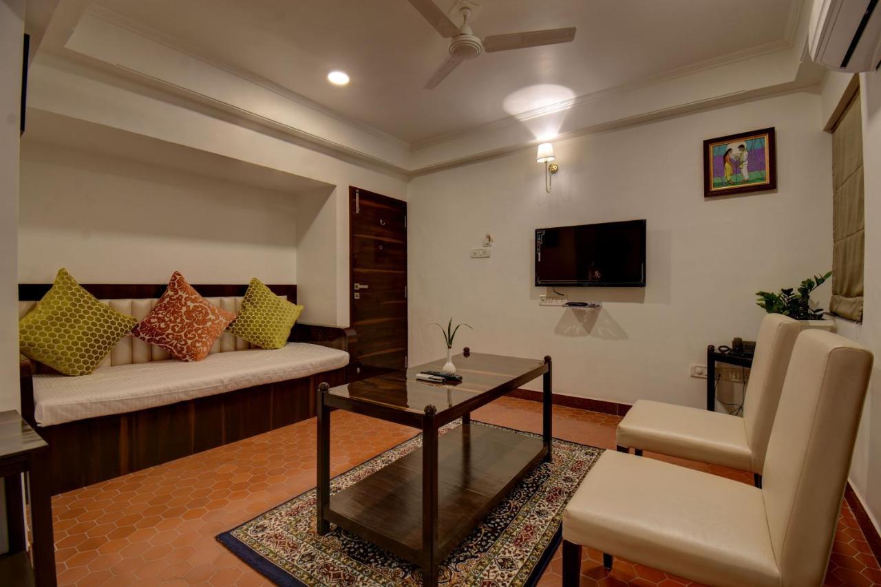 Elite Hotel Lonavala Eksteriør bilde