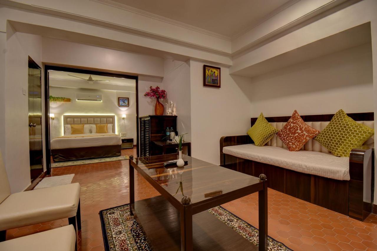 Elite Hotel Lonavala Eksteriør bilde