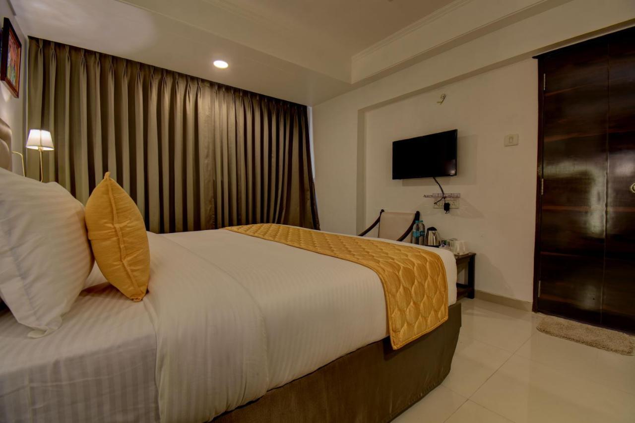 Elite Hotel Lonavala Eksteriør bilde