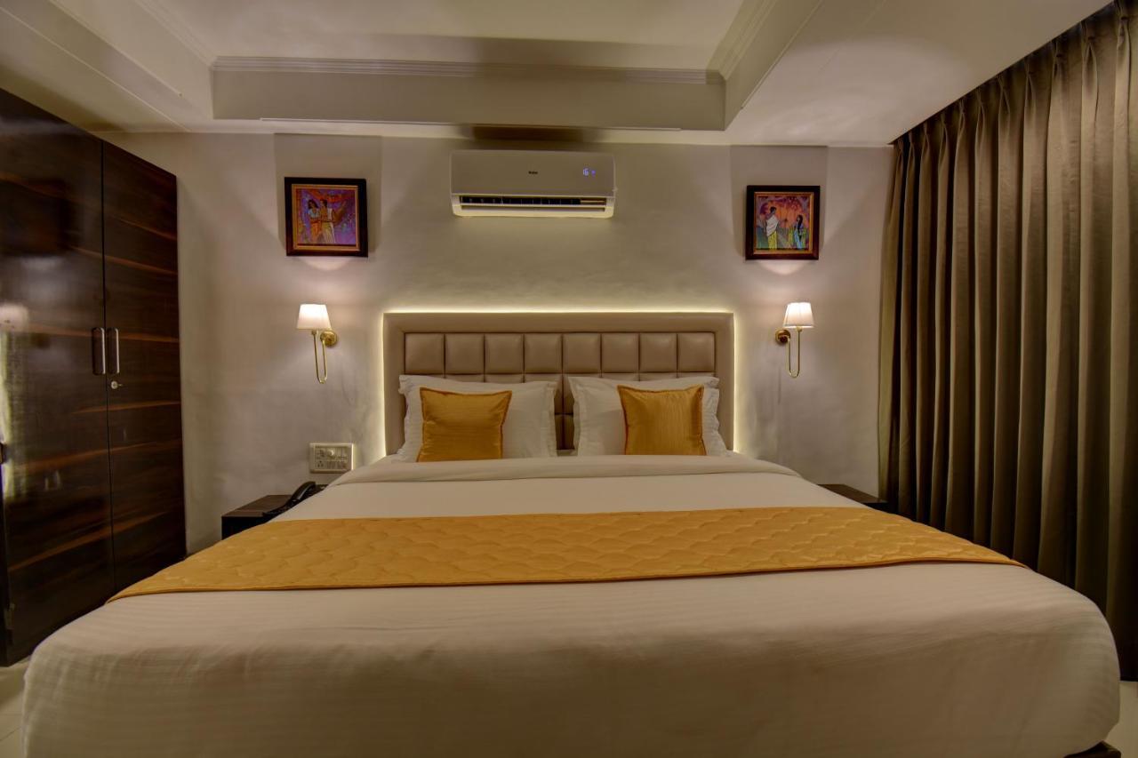 Elite Hotel Lonavala Eksteriør bilde