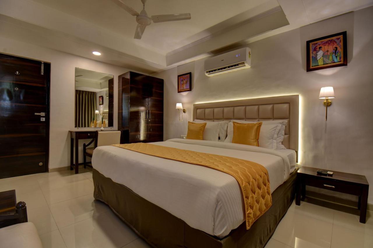 Elite Hotel Lonavala Eksteriør bilde